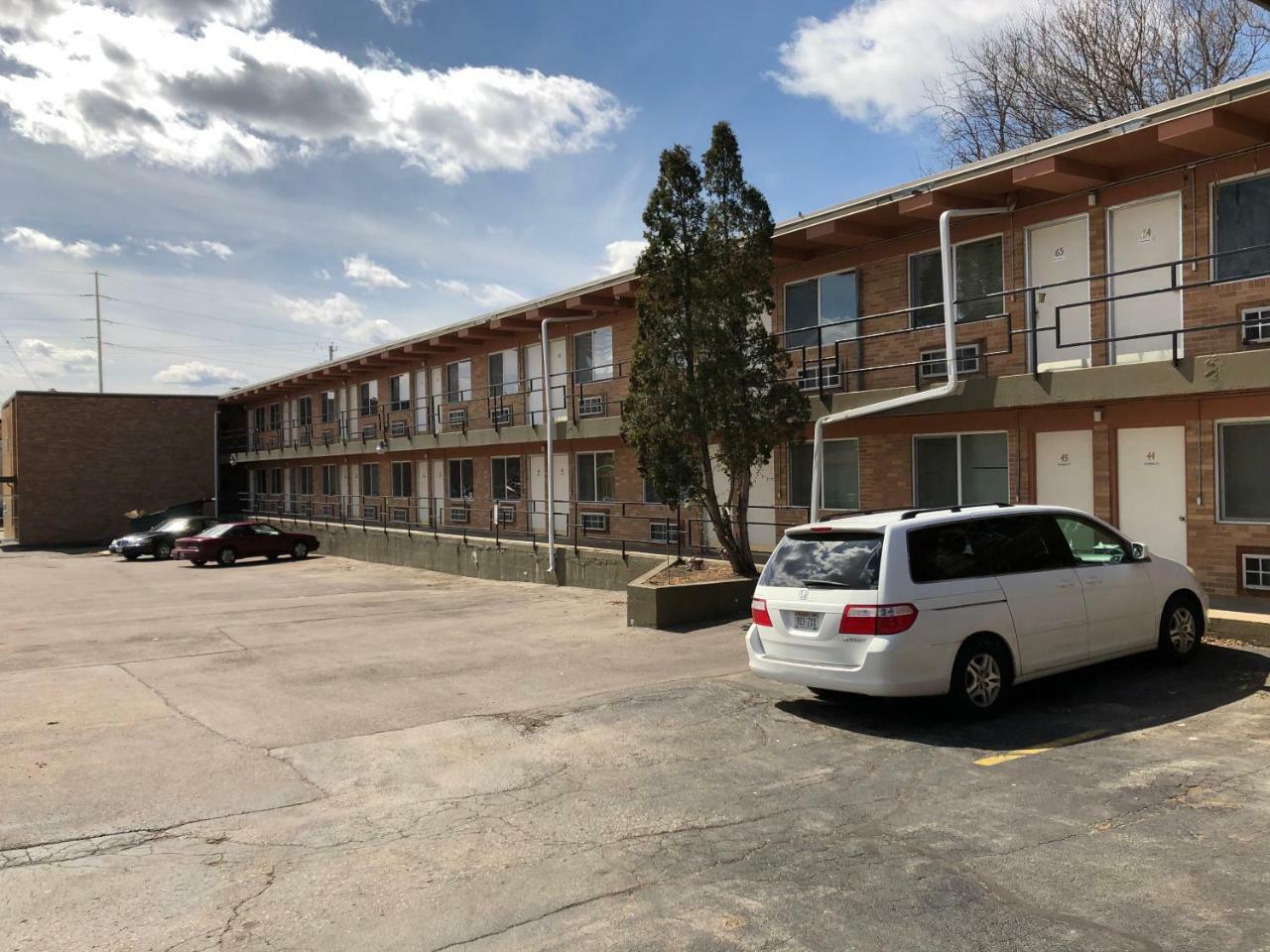 Town Motel Oshkosh Kültér fotó